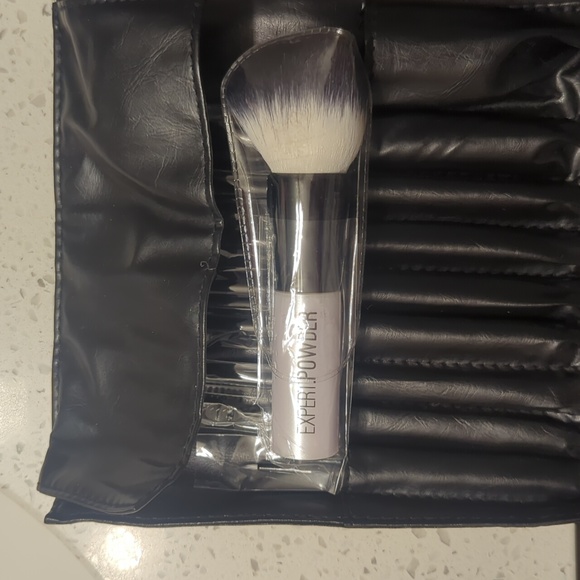 Makeup Brush Set - Picture 3 of 5